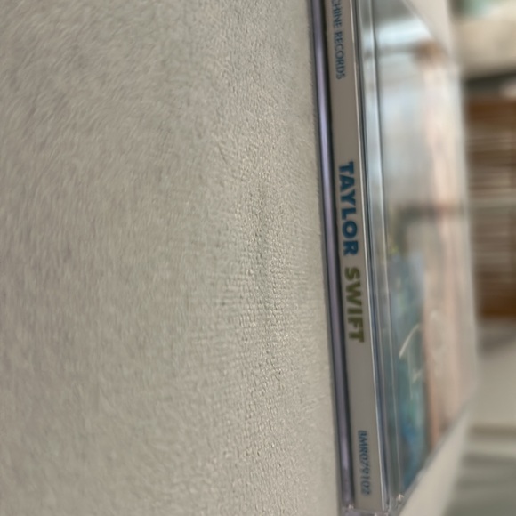 Taylor Swift Debut Cd - Picture 4 of 4